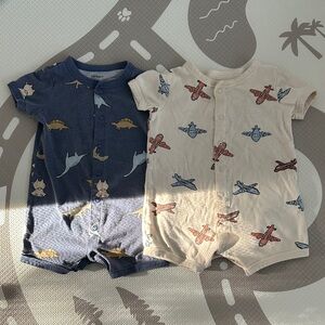 Carter's Baby onesies dinosaur airplane print Outfit set